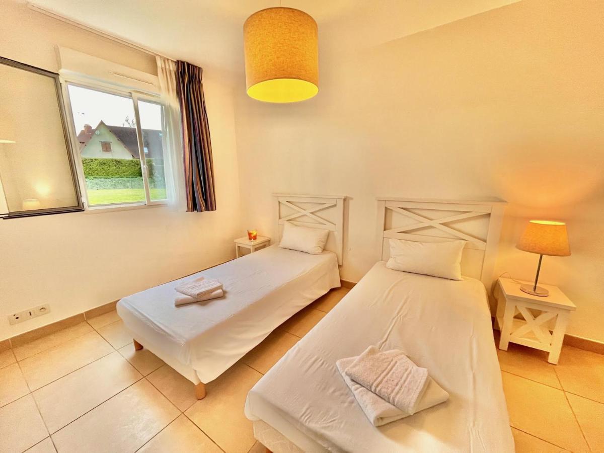Residence La Ferme De Deauville - Saint Arnoult エクステリア 写真