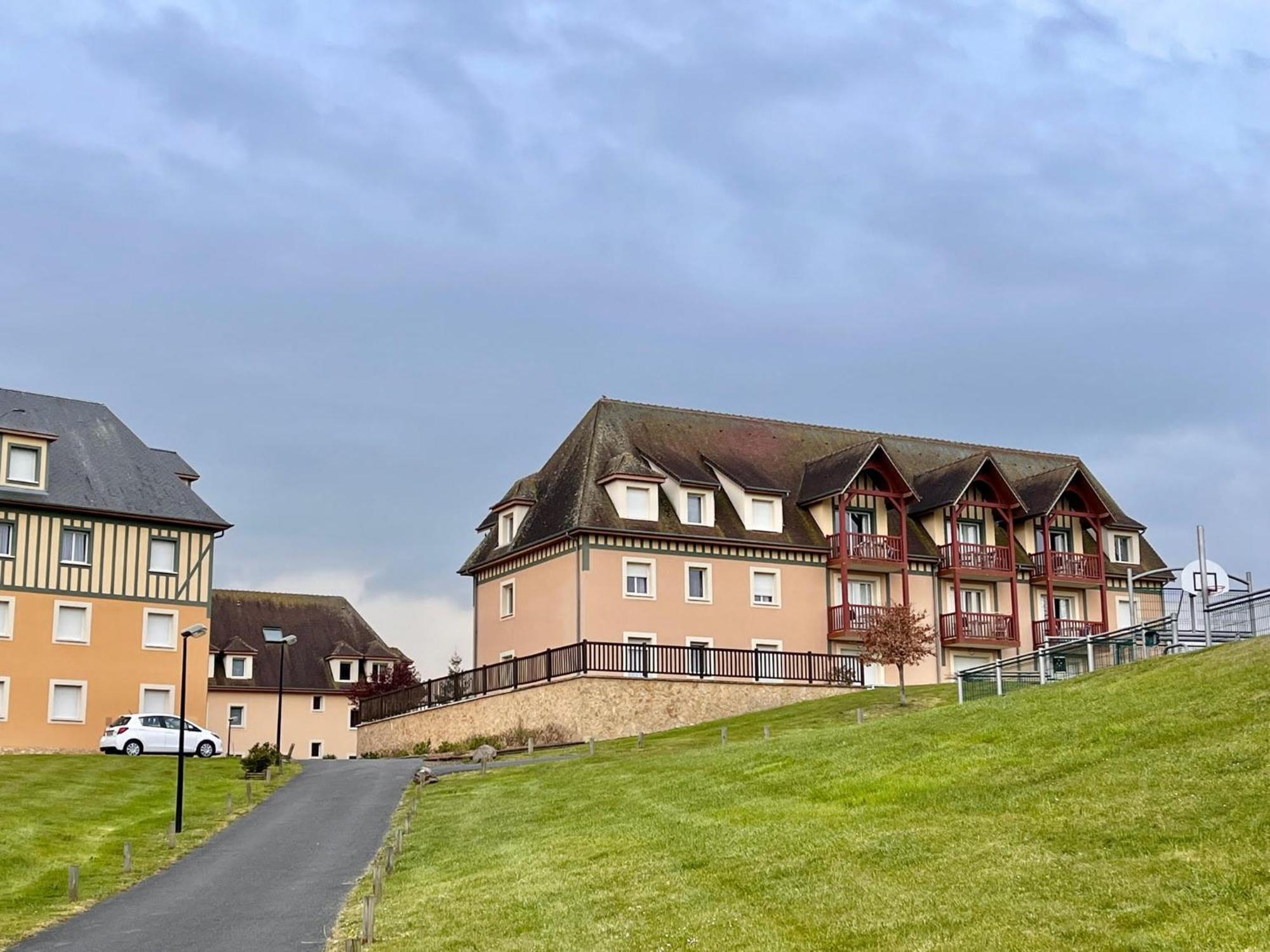 Residence La Ferme De Deauville - Saint Arnoult エクステリア 写真